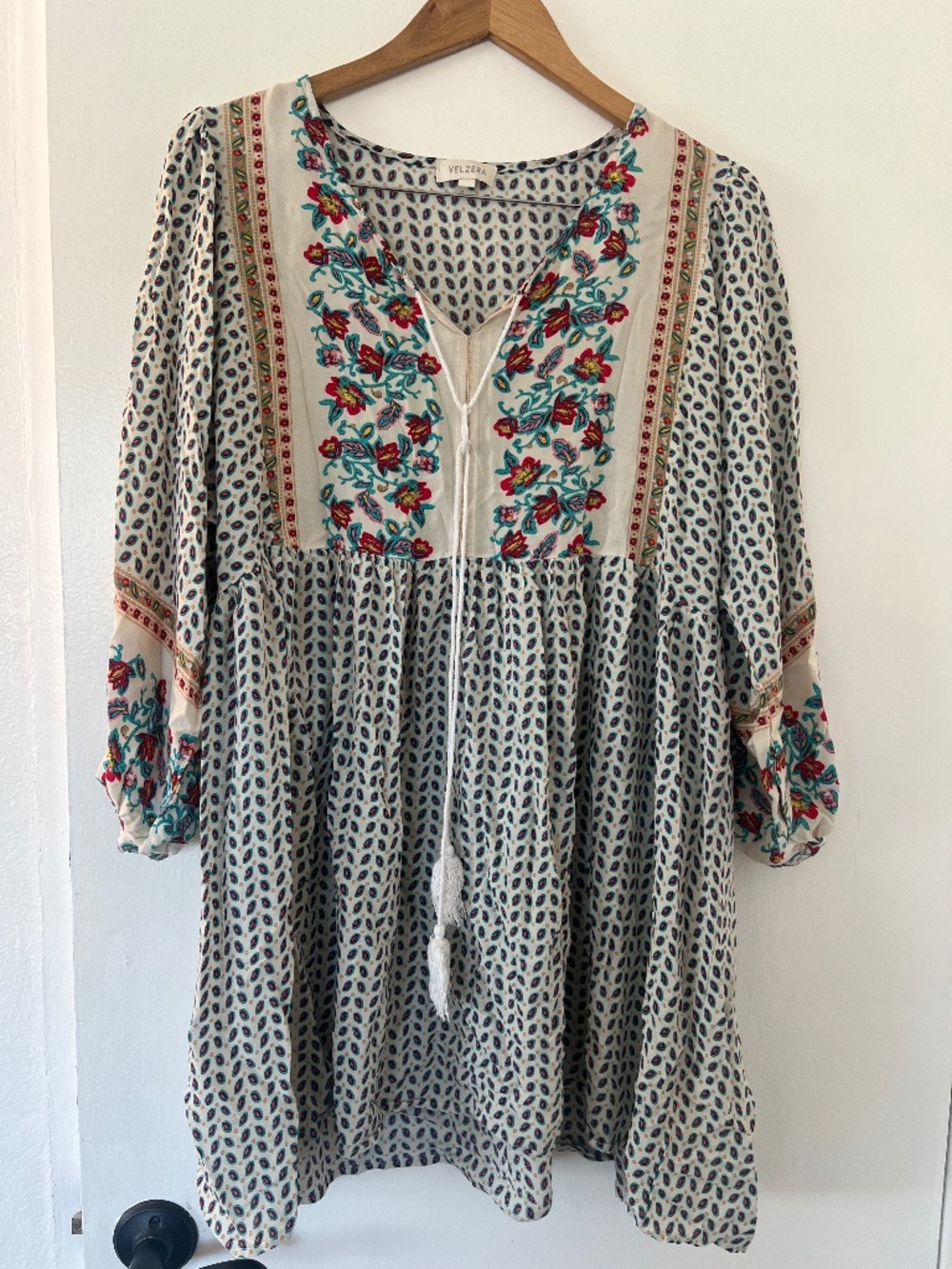 Velzera Boho Embroidered Tunic Dress White Floral Paisley V-Neck